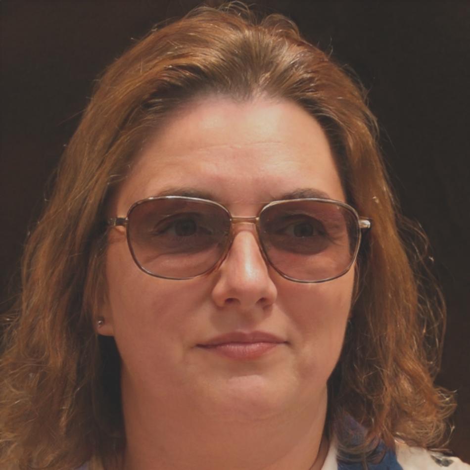 Freya Lindström, Senior Financial Consultant